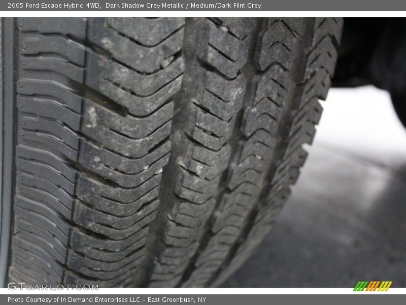 Dark Shadow Grey Metallic / Medium/Dark Flint Grey 2005 Ford Escape Hybrid 4WD