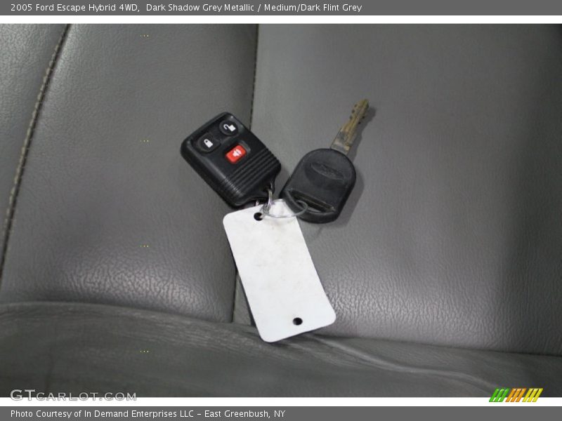 Keys of 2005 Escape Hybrid 4WD