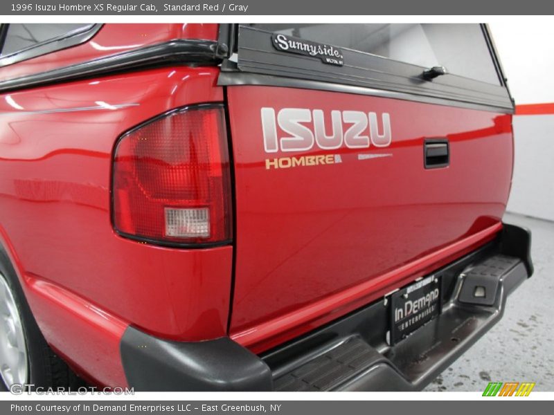 Standard Red / Gray 1996 Isuzu Hombre XS Regular Cab