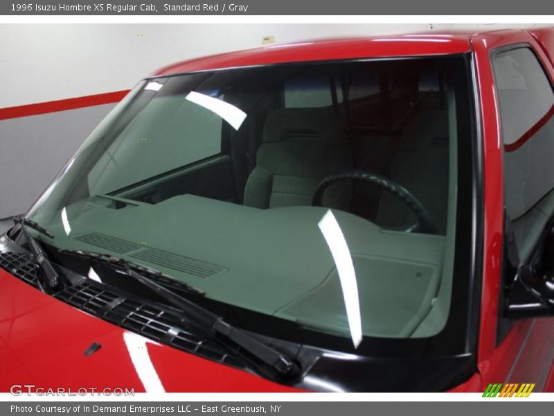 Standard Red / Gray 1996 Isuzu Hombre XS Regular Cab