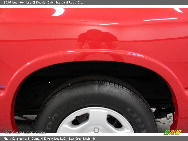 Standard Red / Gray 1996 Isuzu Hombre XS Regular Cab
