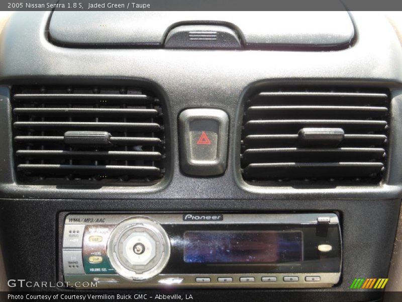 Jaded Green / Taupe 2005 Nissan Sentra 1.8 S