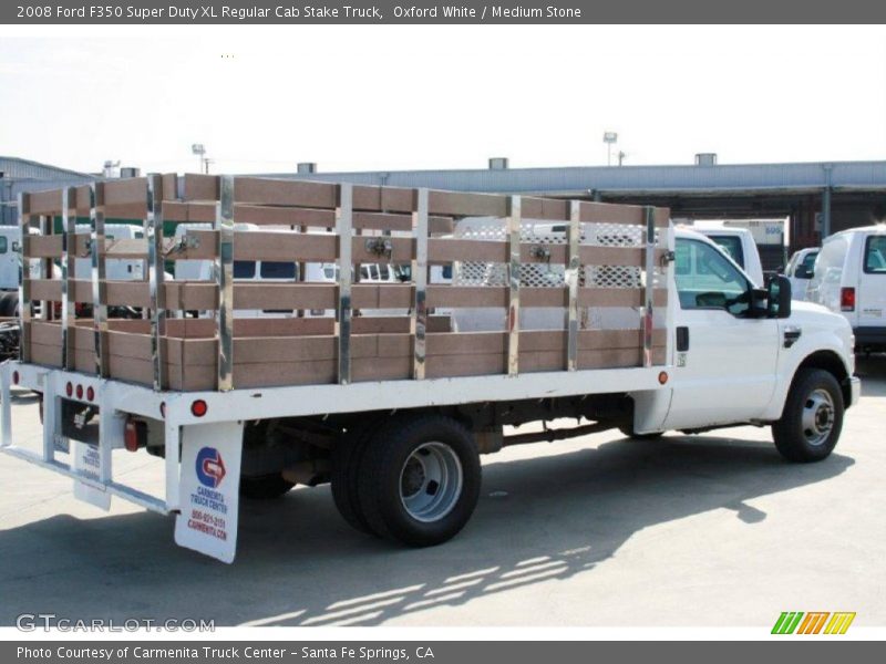 Oxford White / Medium Stone 2008 Ford F350 Super Duty XL Regular Cab Stake Truck