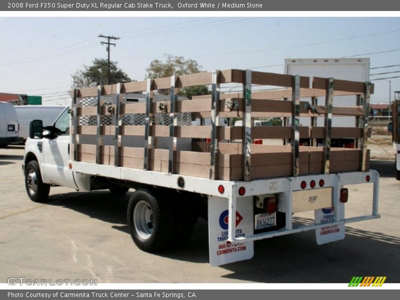 Oxford White / Medium Stone 2008 Ford F350 Super Duty XL Regular Cab Stake Truck