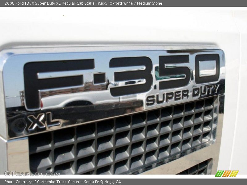 Oxford White / Medium Stone 2008 Ford F350 Super Duty XL Regular Cab Stake Truck