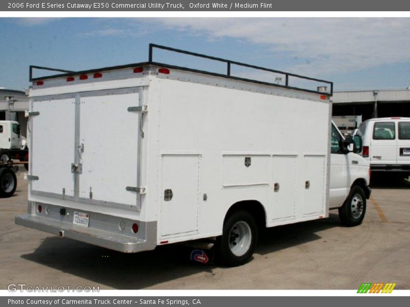 Oxford White / Medium Flint 2006 Ford E Series Cutaway E350 Commercial Utility Truck