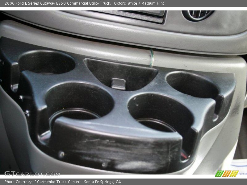 Oxford White / Medium Flint 2006 Ford E Series Cutaway E350 Commercial Utility Truck