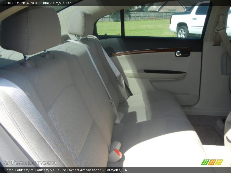 Black Onyx / Tan 2007 Saturn Aura XE