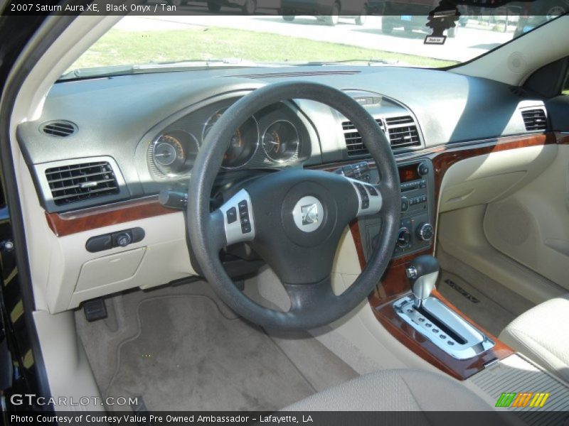 Black Onyx / Tan 2007 Saturn Aura XE