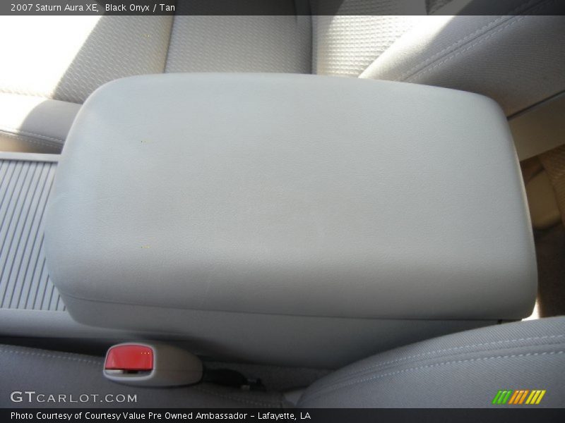 Black Onyx / Tan 2007 Saturn Aura XE