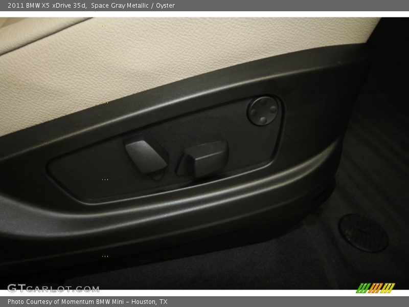 Space Gray Metallic / Oyster 2011 BMW X5 xDrive 35d