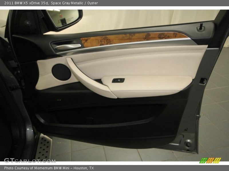 Space Gray Metallic / Oyster 2011 BMW X5 xDrive 35d