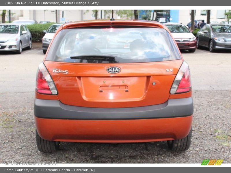 Sunset Orange / Gray 2009 Kia Rio Rio5 LX Hatchback