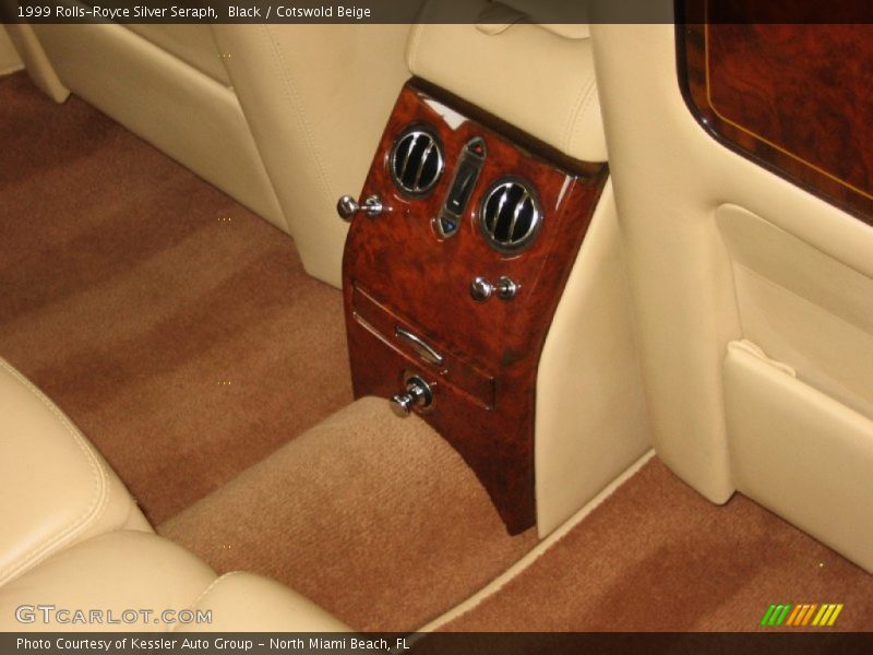 Black / Cotswold Beige 1999 Rolls-Royce Silver Seraph