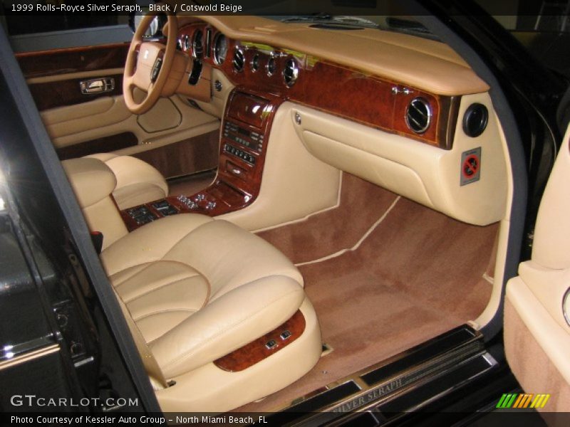 Dashboard of 1999 Silver Seraph 
