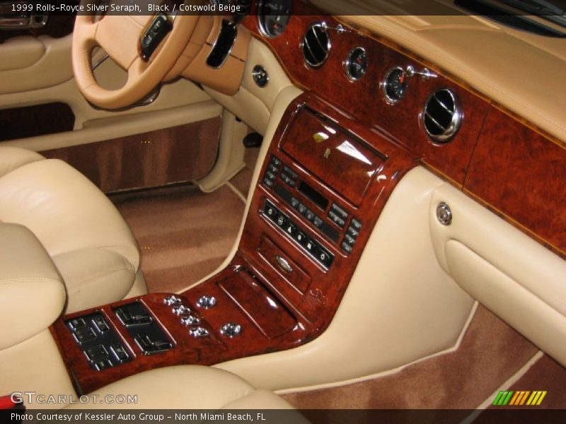 Controls of 1999 Silver Seraph 