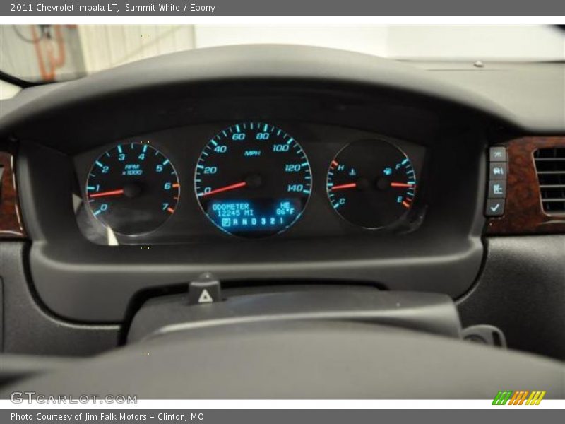 Summit White / Ebony 2011 Chevrolet Impala LT