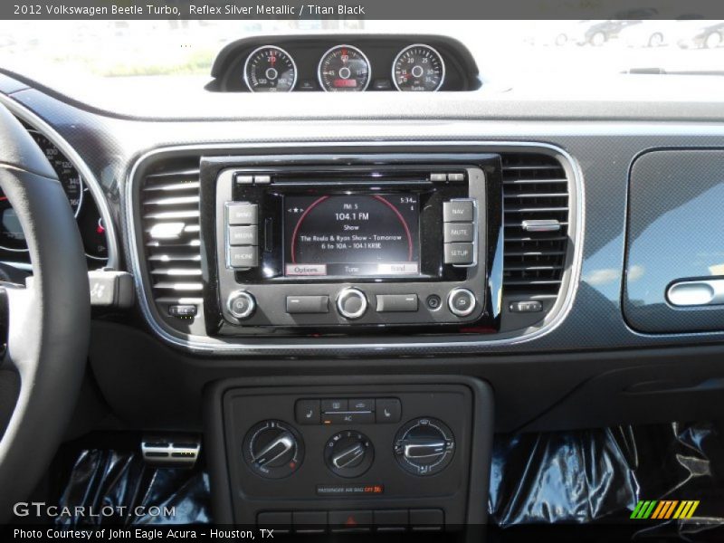 Reflex Silver Metallic / Titan Black 2012 Volkswagen Beetle Turbo