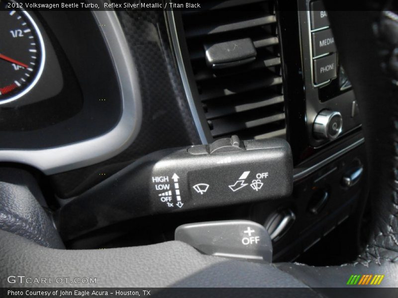 Reflex Silver Metallic / Titan Black 2012 Volkswagen Beetle Turbo