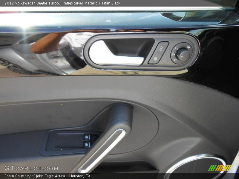 Reflex Silver Metallic / Titan Black 2012 Volkswagen Beetle Turbo