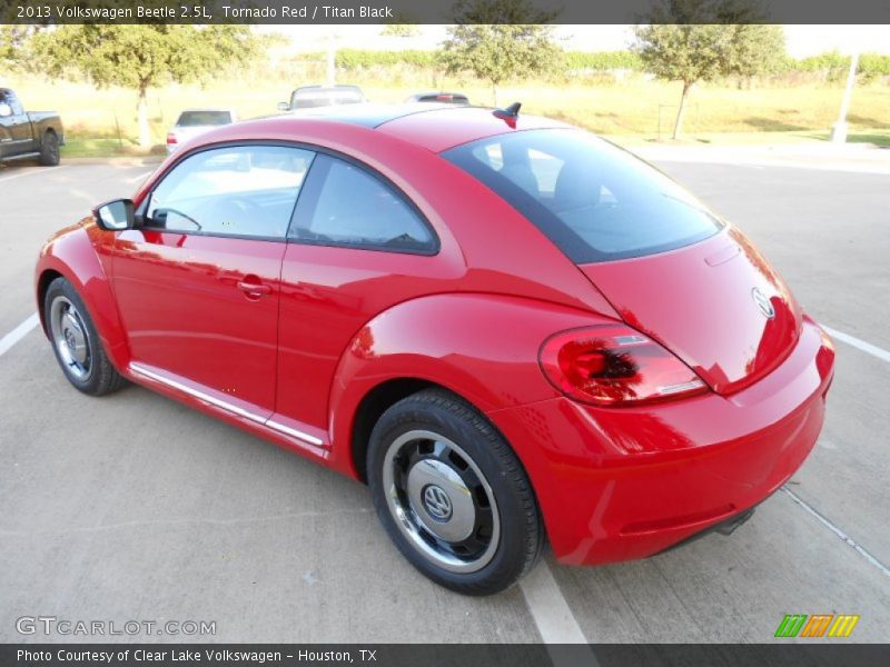 Tornado Red / Titan Black 2013 Volkswagen Beetle 2.5L