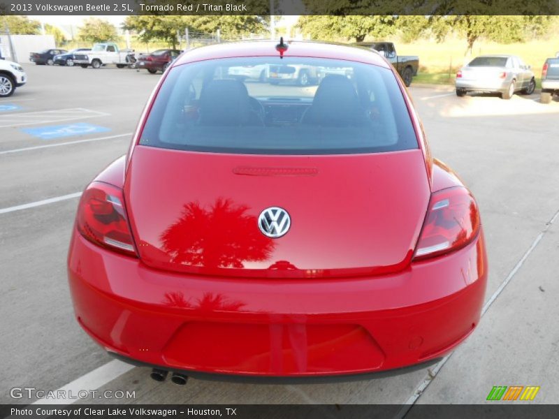 Tornado Red / Titan Black 2013 Volkswagen Beetle 2.5L