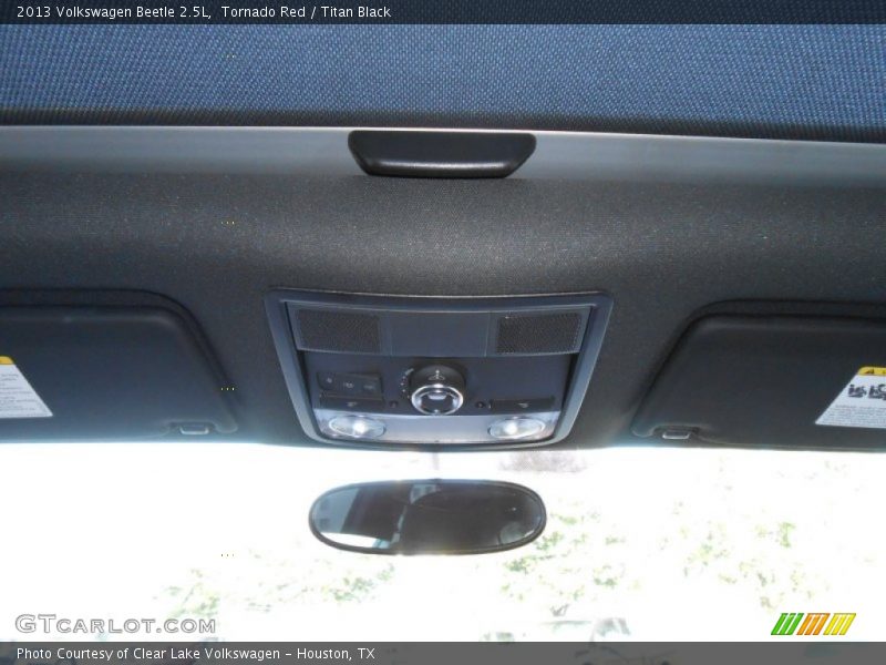 Tornado Red / Titan Black 2013 Volkswagen Beetle 2.5L