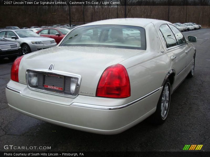 Cashmere Tri-Coat / Light Camel 2007 Lincoln Town Car Signature Limited