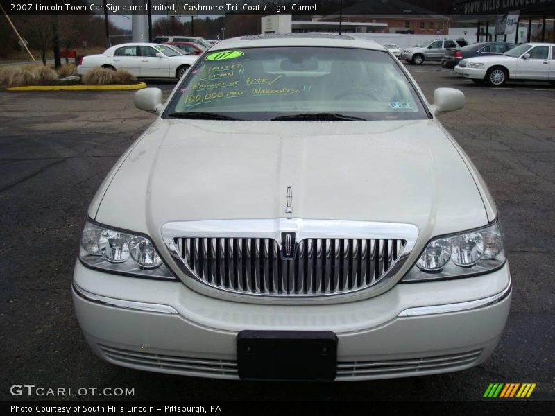 Cashmere Tri-Coat / Light Camel 2007 Lincoln Town Car Signature Limited