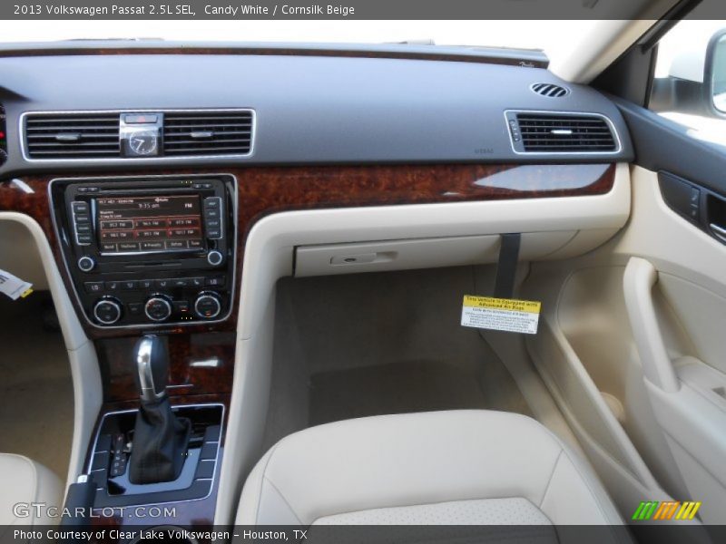 Dashboard of 2013 Passat 2.5L SEL