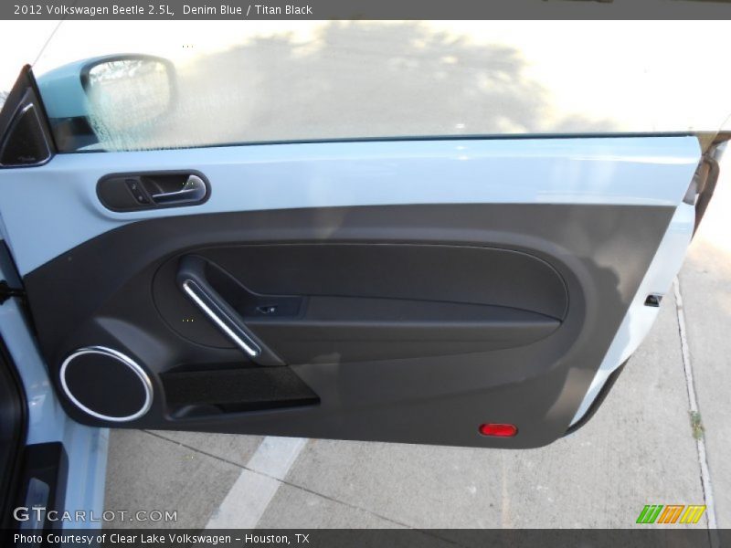 Denim Blue / Titan Black 2012 Volkswagen Beetle 2.5L