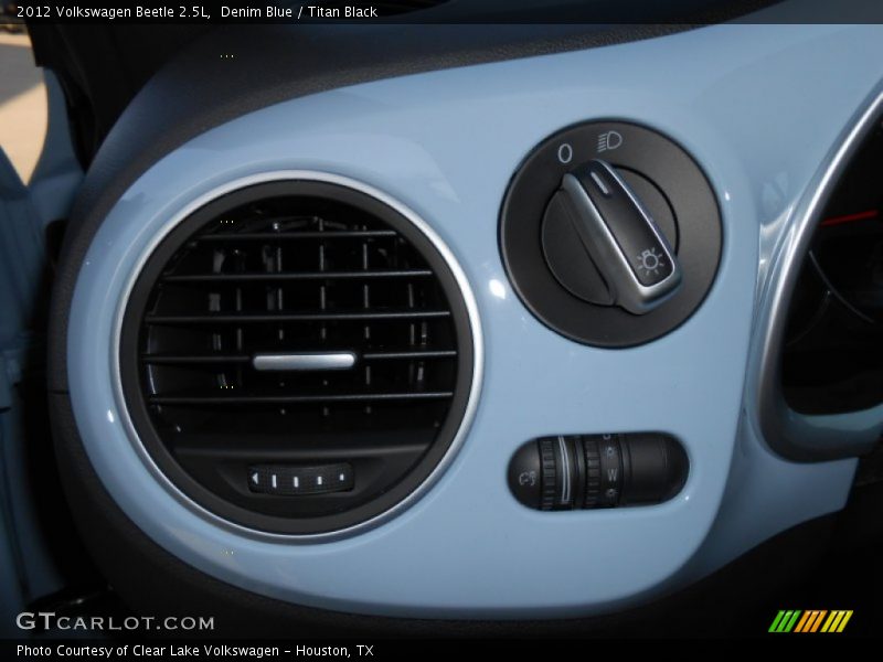 Denim Blue / Titan Black 2012 Volkswagen Beetle 2.5L