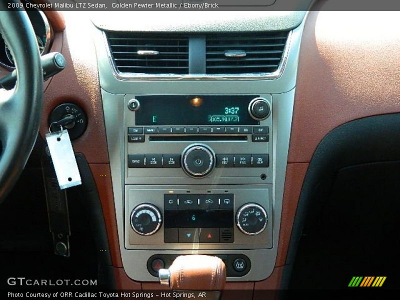 Controls of 2009 Malibu LTZ Sedan