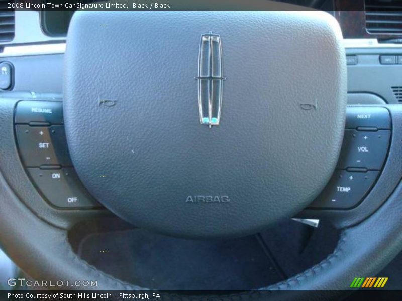 Black / Black 2008 Lincoln Town Car Signature Limited