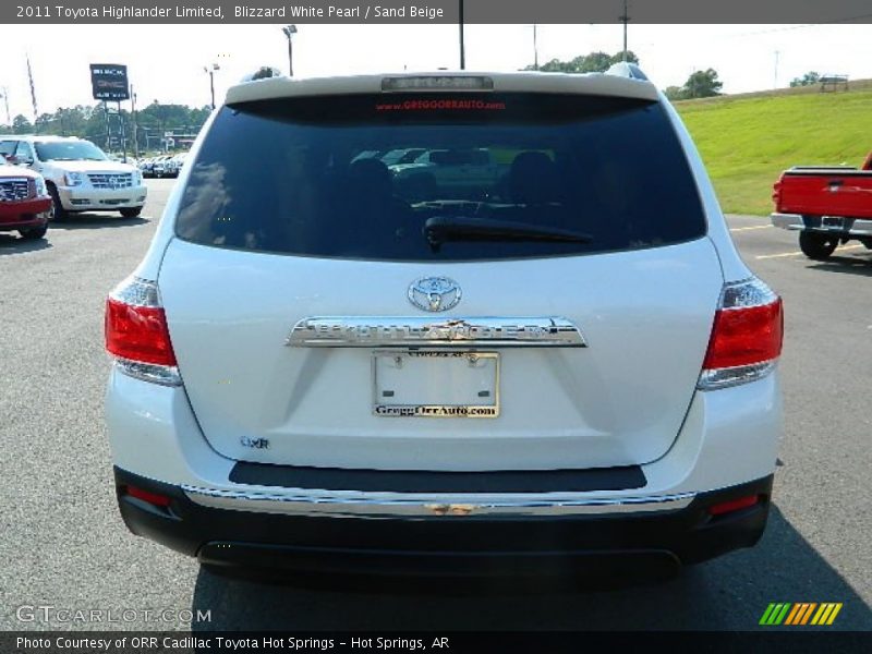 Blizzard White Pearl / Sand Beige 2011 Toyota Highlander Limited