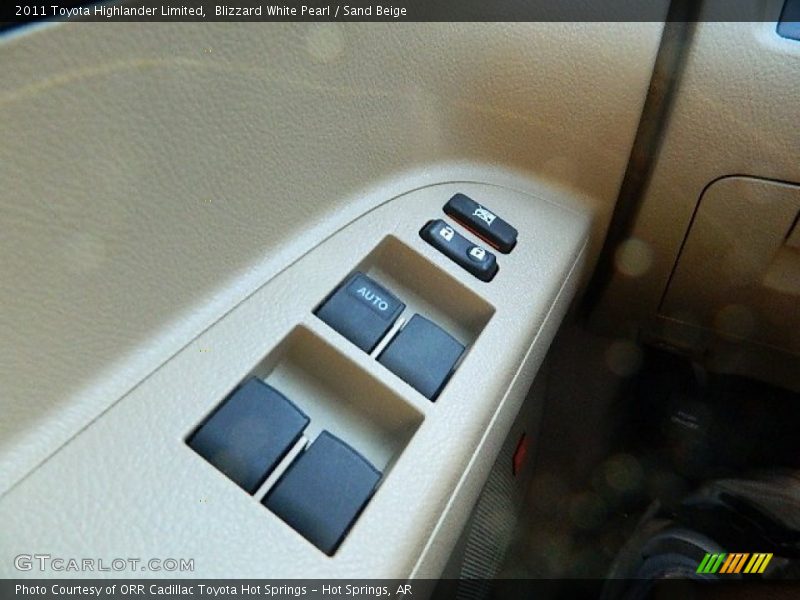 Blizzard White Pearl / Sand Beige 2011 Toyota Highlander Limited