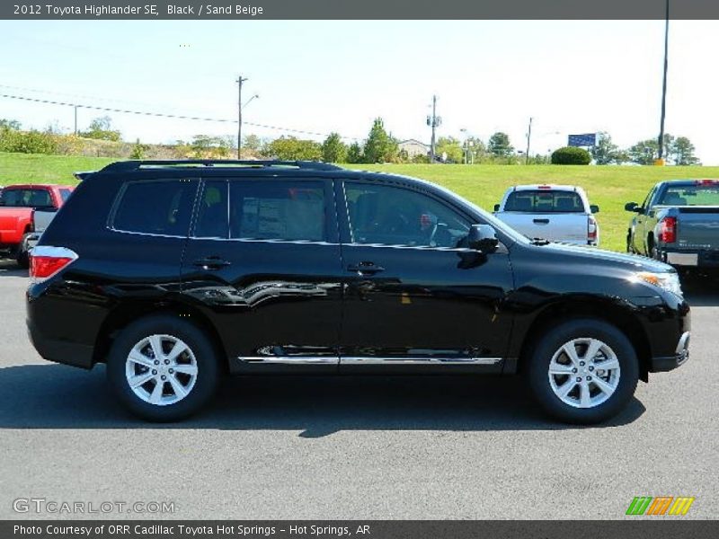 Black / Sand Beige 2012 Toyota Highlander SE