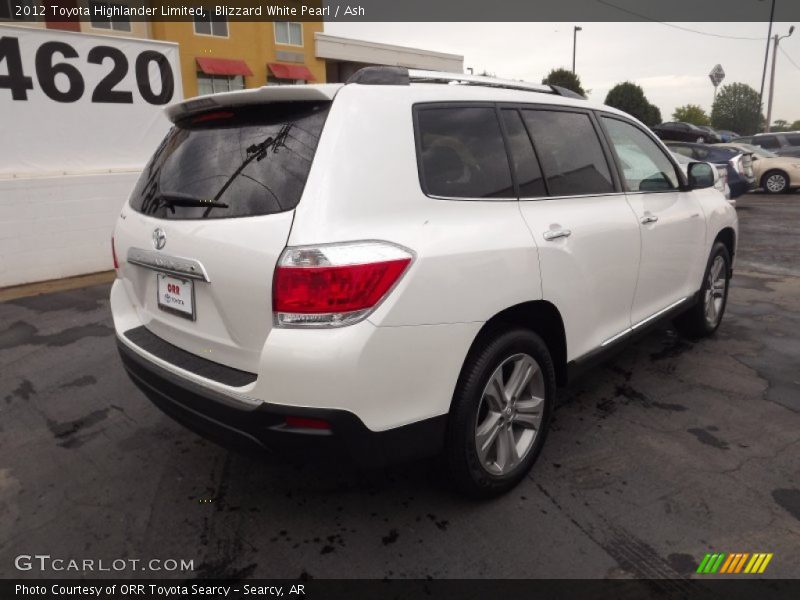 Blizzard White Pearl / Ash 2012 Toyota Highlander Limited