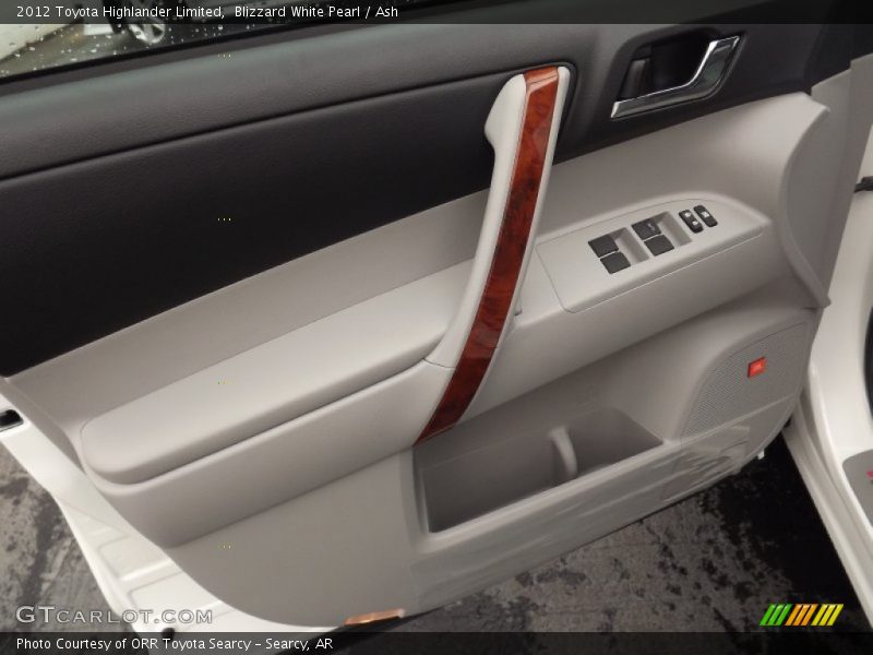 Blizzard White Pearl / Ash 2012 Toyota Highlander Limited
