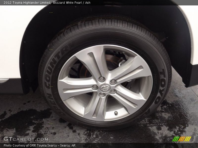 Blizzard White Pearl / Ash 2012 Toyota Highlander Limited