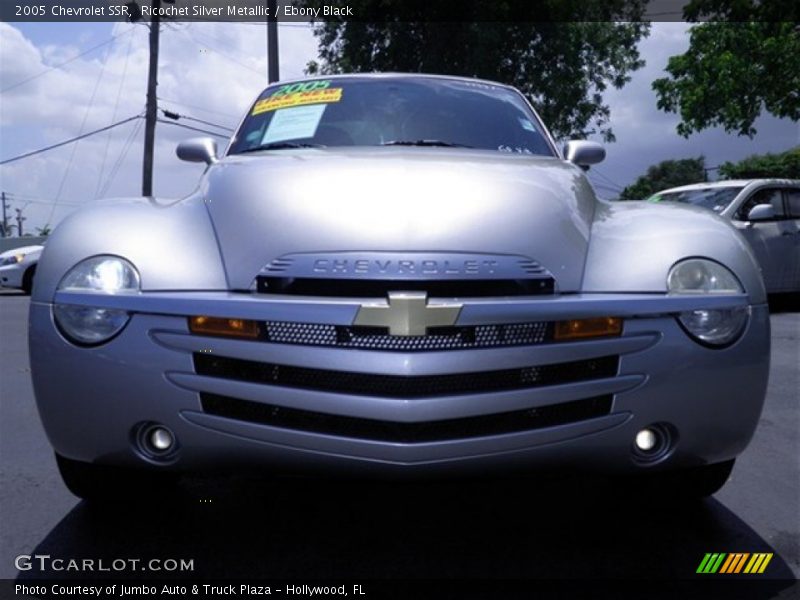Ricochet Silver Metallic / Ebony Black 2005 Chevrolet SSR