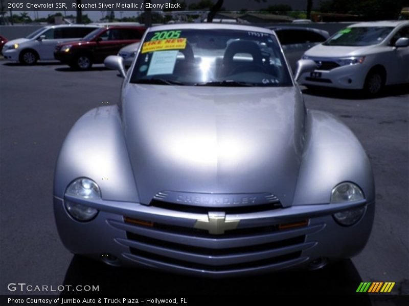 Ricochet Silver Metallic / Ebony Black 2005 Chevrolet SSR