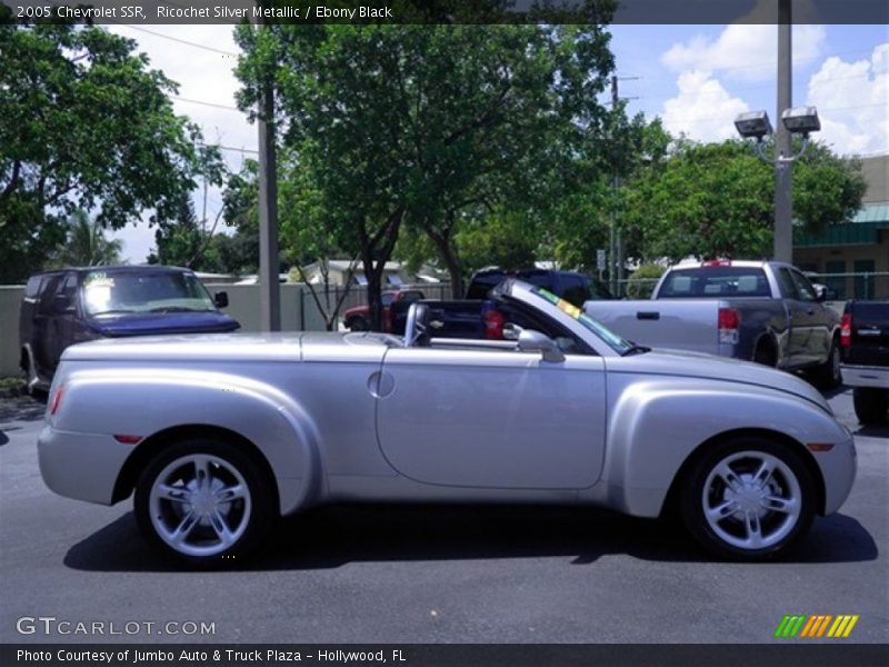 Ricochet Silver Metallic / Ebony Black 2005 Chevrolet SSR