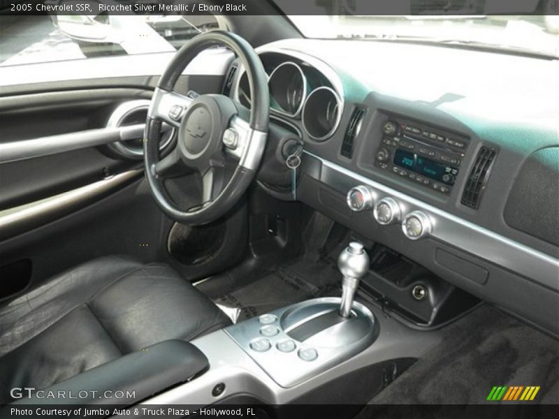 Ricochet Silver Metallic / Ebony Black 2005 Chevrolet SSR