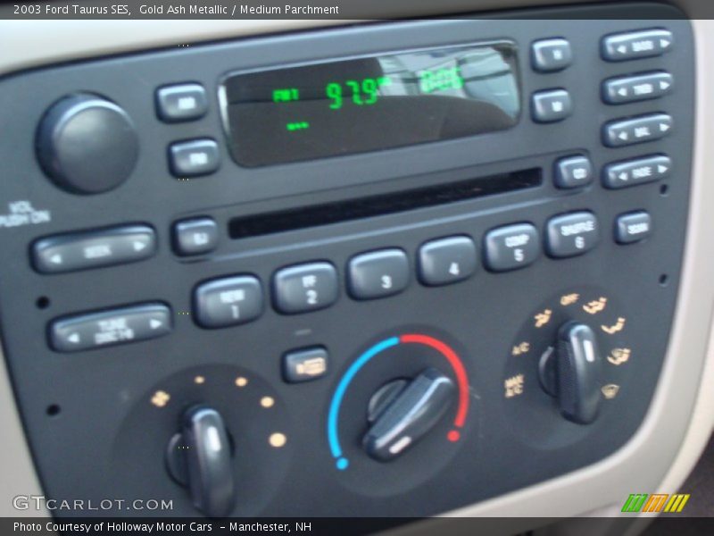 Gold Ash Metallic / Medium Parchment 2003 Ford Taurus SES