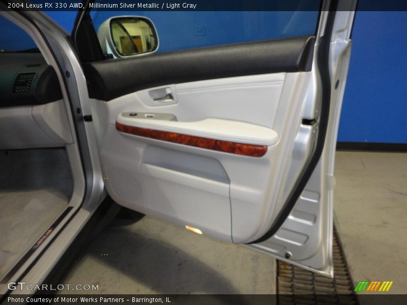 Millinnium Silver Metallic / Light Gray 2004 Lexus RX 330 AWD