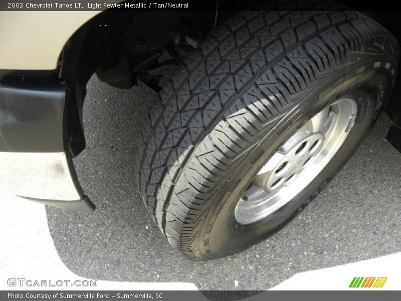 Light Pewter Metallic / Tan/Neutral 2003 Chevrolet Tahoe LT