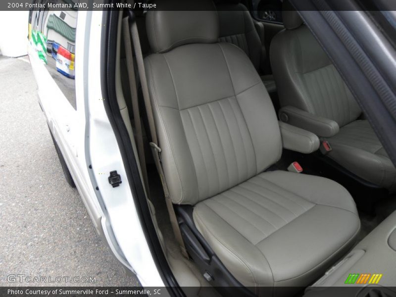  2004 Montana AWD Taupe Interior