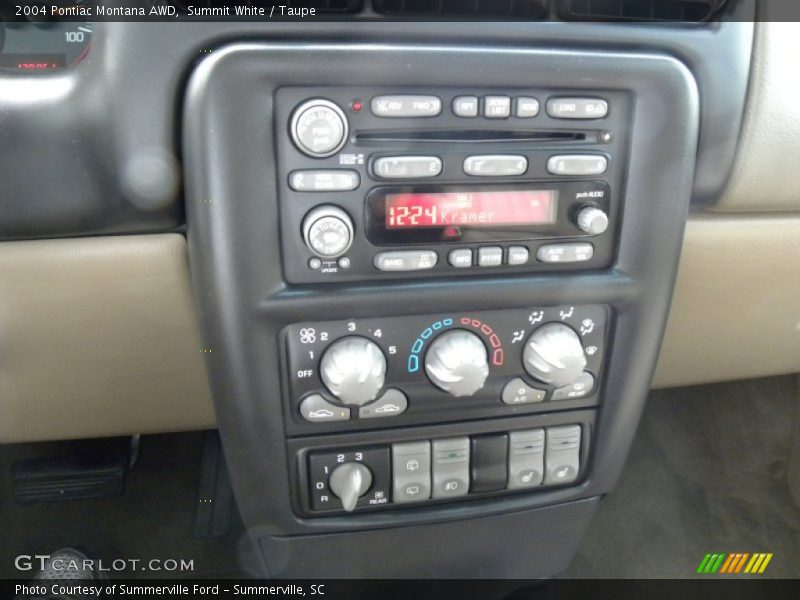 Controls of 2004 Montana AWD