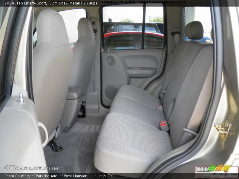 Light Khaki Metallic / Taupe 2004 Jeep Liberty Sport